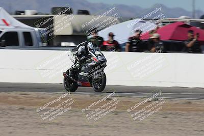 media/Oct-05-2025-CVMA (Sun) [[beeef4f201]]/Race 2-Supersport Middleweight/